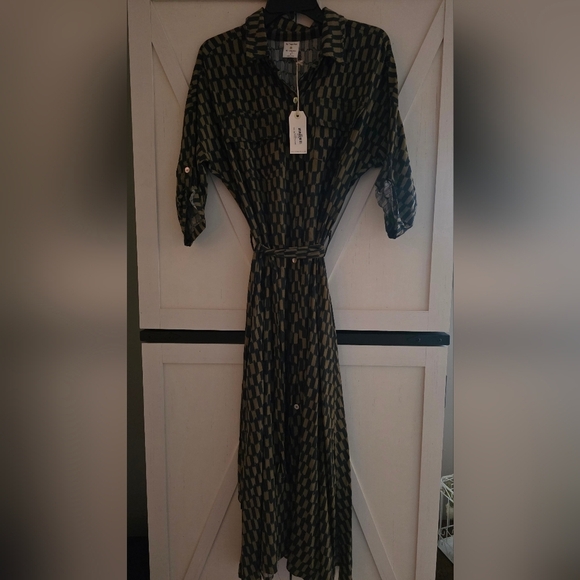 By Together Dresses & Skirts - Stylish Geometric Patterned Dress
